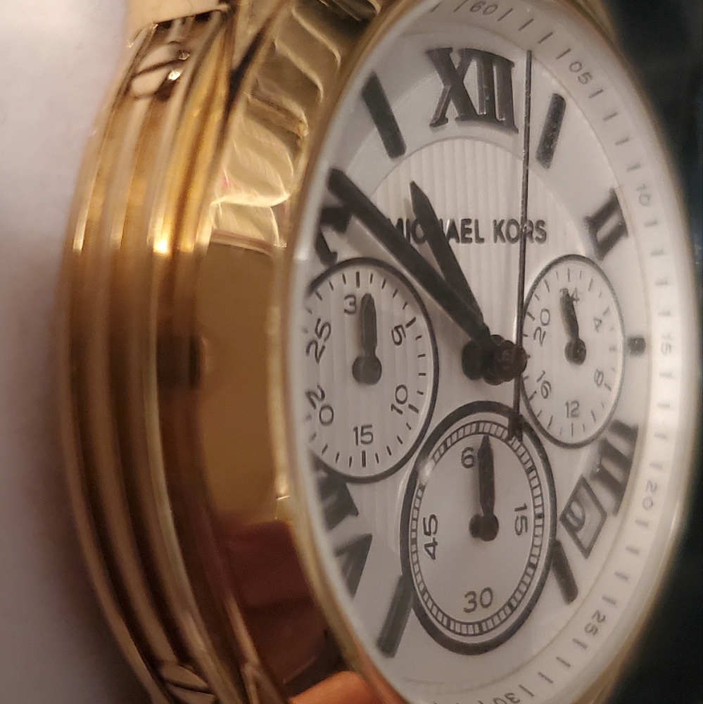 Michael Kors Watch - Picture 3 of 5